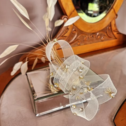 Fascinator Lorena bordado